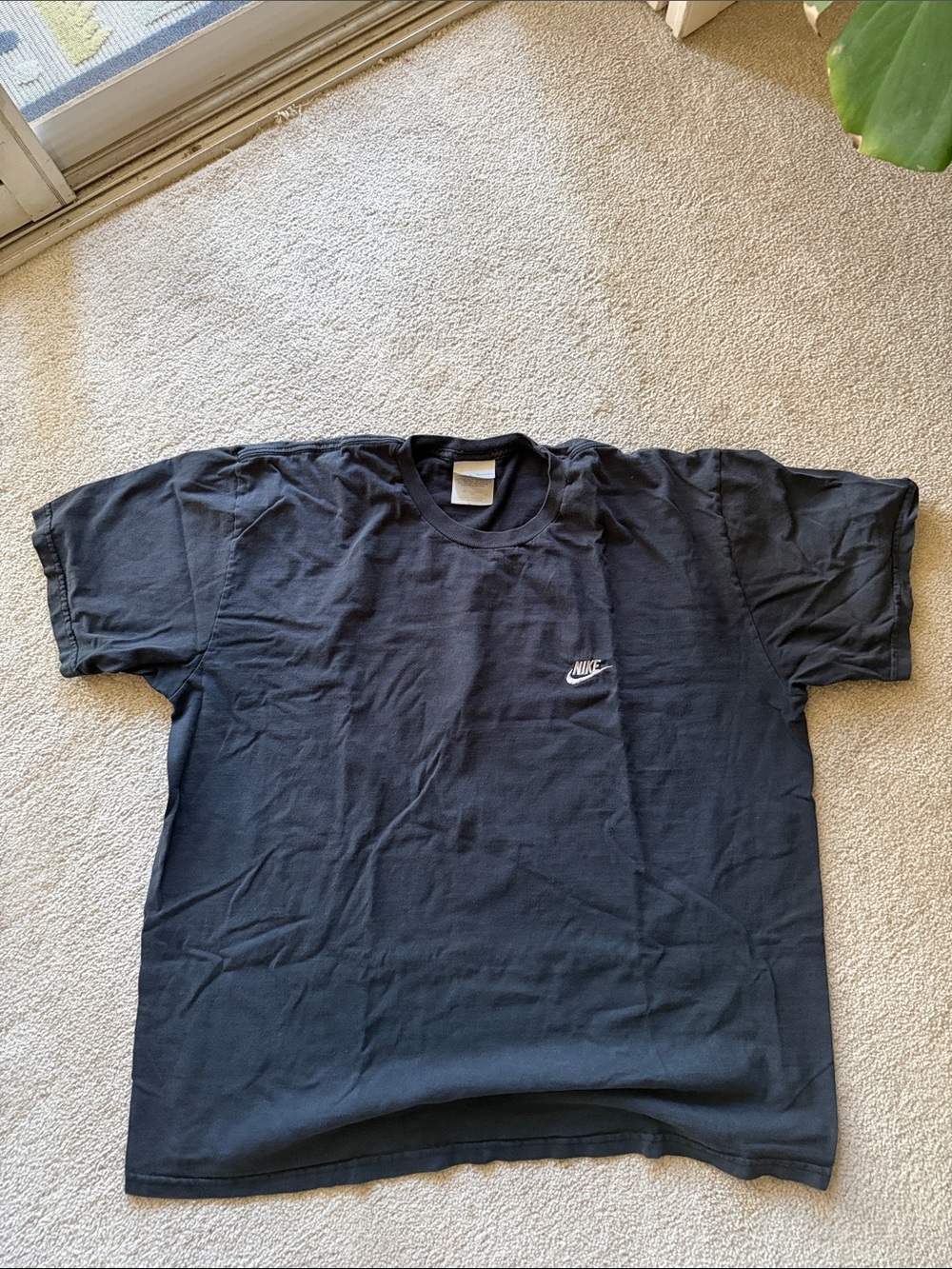 Y2K Nike Men’s Black Short-Sleeve Logo T-Shirt